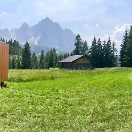 Vivere L'inverno Tra I Prati Di Sappada