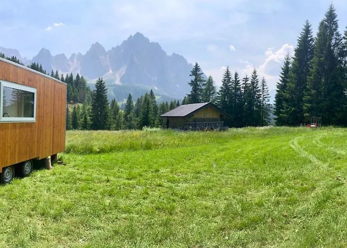 Vivere L'inverno Tra I Prati Di Sappada